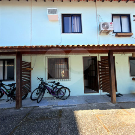 Casa em condomínio à venda com 2 suítes em Palmeiras, Cabo Frio, RJ