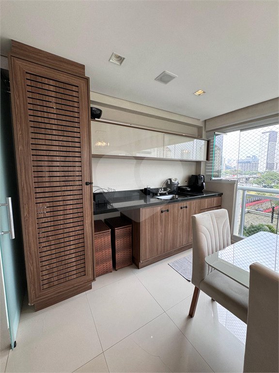 Apartamento à venda com 2 quartos, sendo 1 suíte, em Água Branca, São Paulo, SP