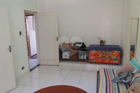 Sobrado à venda com 3 quartos em Vila Barreto, São Paulo, SP