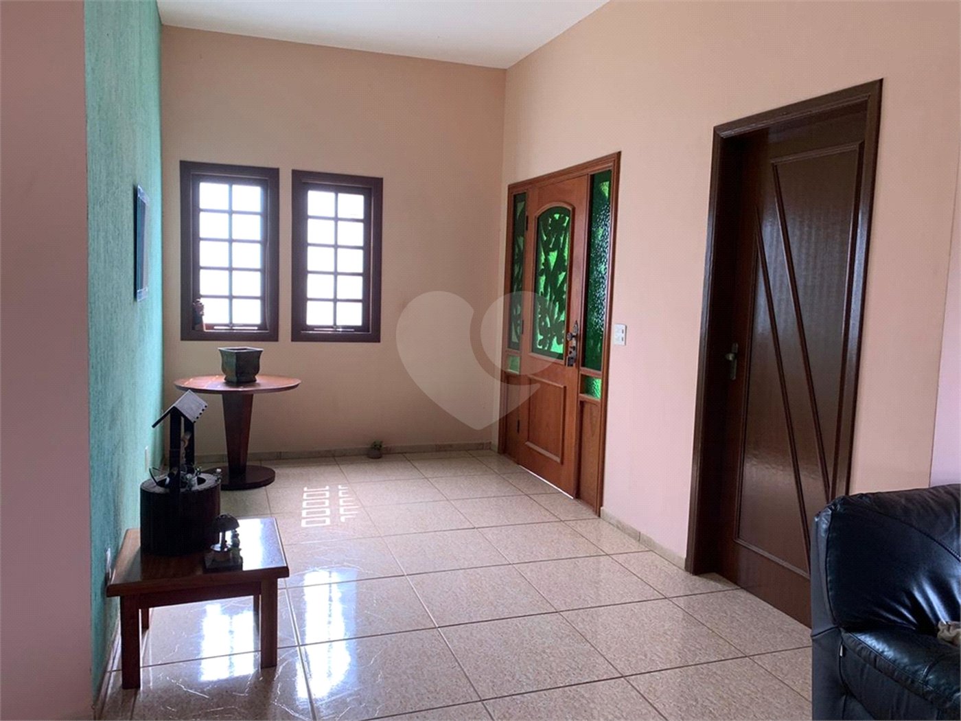 Casa ampla à venda no Vale das Flores em Atibaia