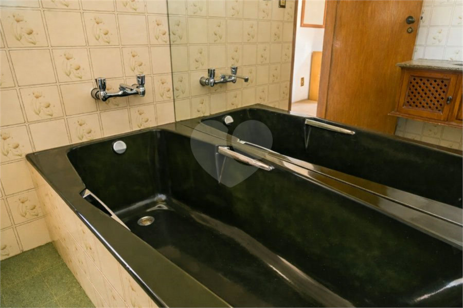 Sobrado à venda com 3 quartos, sendo 1 suíte,  em Vila Guarani, São Paulo, SP