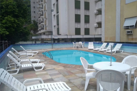 Apartamento Residencial à venda, Vila Maia, Guarujá - AP1033.