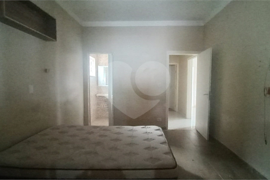 Casa Térrea à venda com 4 quartos, sendo 3 suítes, em Vila Galvão, Guarulhos, SP