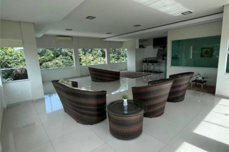 Casa à venda com 6 quartos, sendo 1 suíte,  no Centro, Balsas, MA