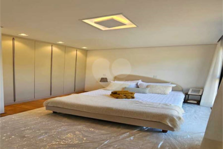 Casa à venda com 3 suítes no condomínio Lagú, São Roque - SP