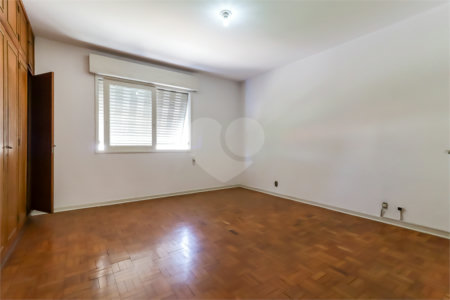 Casa à venda com 3 quartos, sendo 1 suíte,  em Brooklin Paulista, São Paulo, SP