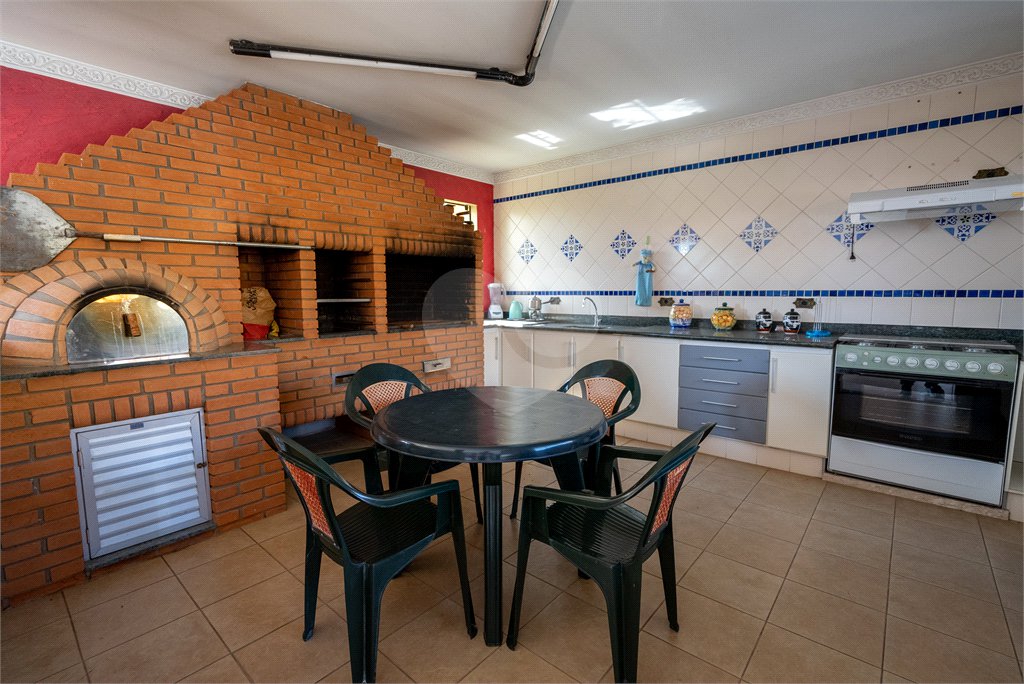 Casa à venda ou para alugar com 8 suítes no condomínio Piccolo Paese, Salto - SP