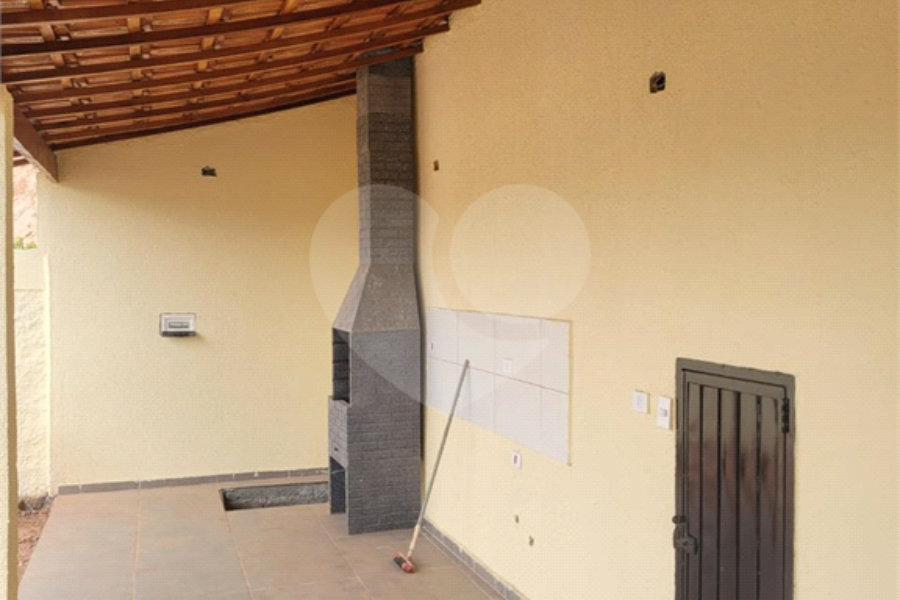 Casa à venda com 3 quartos, sendo 1 suíte, no condomínio Mirante da Mantiqueira I, Mairiporã - SP