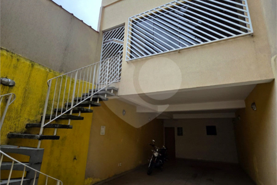 Sobrado à venda com 3 quartos em Vila Rica, São Paulo, SP