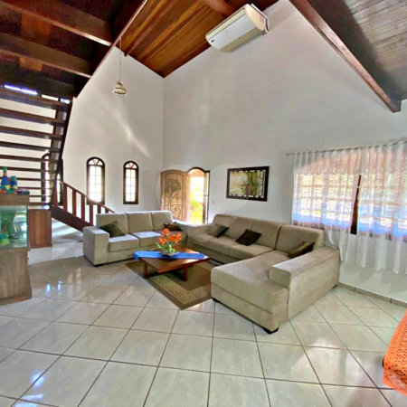 Chácara à venda com 3 quartos, sendo 1 suíte,  em Monterrey, Louveira, SP