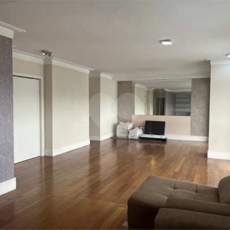 Apartamento à venda com 3 suítes em Vila Andrade, São Paulo, SP