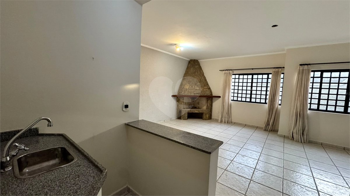 Casa à venda ou para alugar com 3 quartos, sendo 1 suíte, em Jardim Paulista, Atibaia, SP
