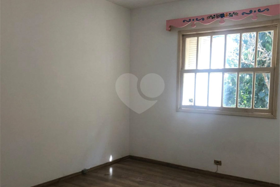 Casa à venda com 5 quartos, sendo 3 suítes, em Serra da Cantareira, Mairiporã, SP