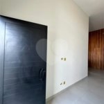 Casa Térrea à venda com 3 quartos, sendo 1 suíte, em Jardim do Lago, Atibaia, SP