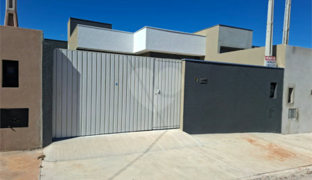 Casa à venda com 2 quartos, sendo 1 suíte,  em Residencial Villaggio Di Capri, Itapetininga, SP