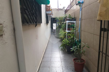 Sobrado à venda com 3 quartos, sendo 1 suíte, em Vila Constança, São Paulo, SP