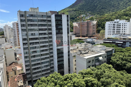 Apartamento à venda com 4 quartos, sendo 2 suítes,  em Tijuca, Rio de Janeiro, RJ