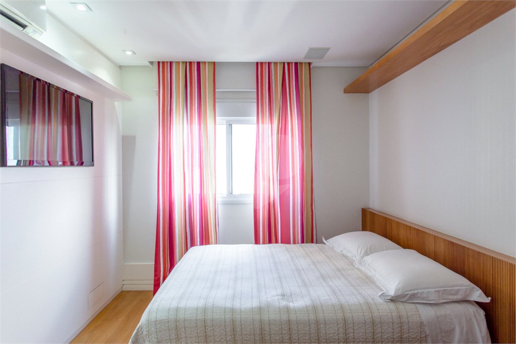 Apartamento à venda com 4 suítes em Vila Suzana, São Paulo, SP