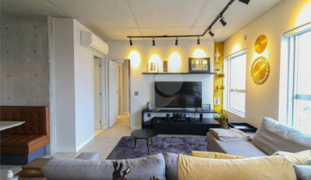 Apartamento à venda com 2 quartos, sendo 1 suíte,  em Vila Olímpia, São Paulo, SP