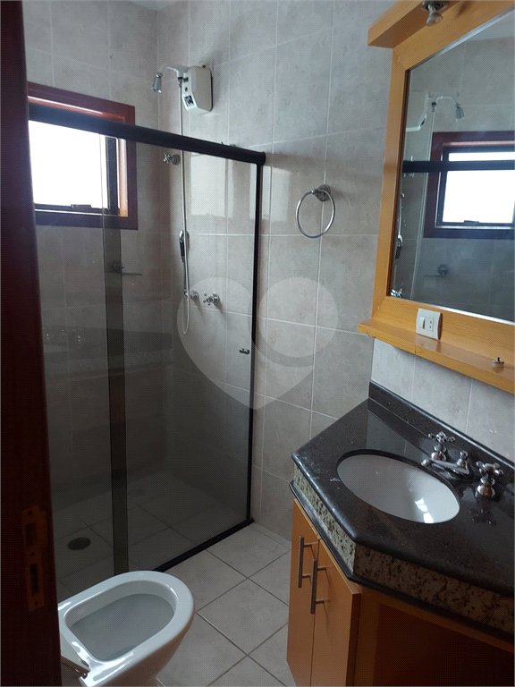 Sobrado para alugar com 3 suítes em Tremembé, São Paulo, SP