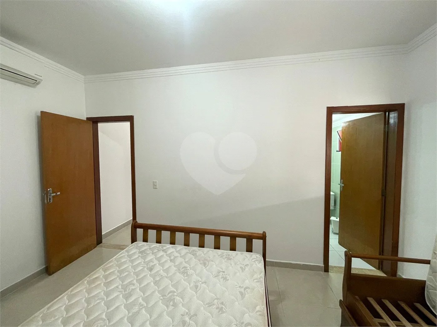 Casa à venda com 2 quartos, sendo 1 suíte,  em Morada da Praia, Bertioga, SP