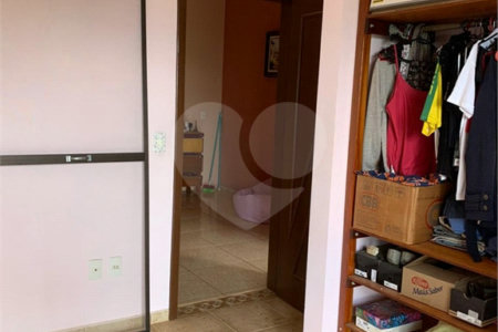 Casa ampla à venda no Vale das Flores em Atibaia