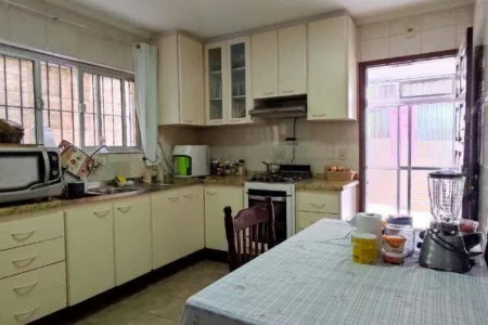 Sobrado à venda com 3 quartos, sendo 1 suíte, em Vila Indiana, São Paulo, SP