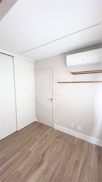 Apartamento de 140 m², 2 dormitórios sendo uma suìte, 3 vagas - Campo Belo/SP.
