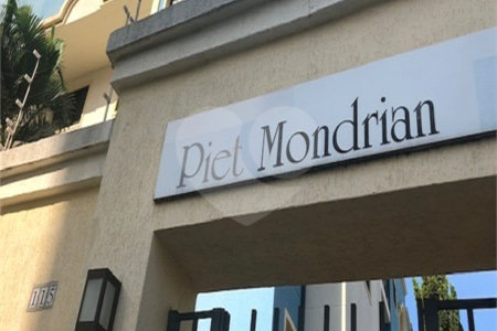 Apartamento no Condomínio Residencial Piet Mondrian.