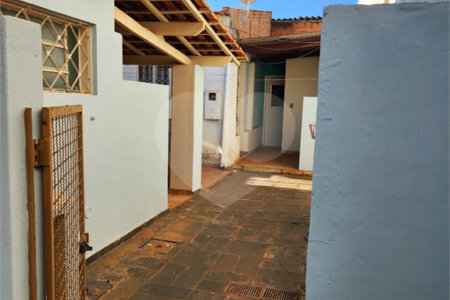Casa à venda com 4 quartos, sendo 1 suíte, no Centro, Araraquara, SP