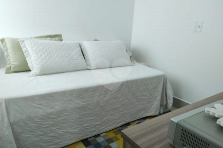 Casa à venda com 4 quartos, sendo 2 suítes, no condomínio Primavera, Salto - SP