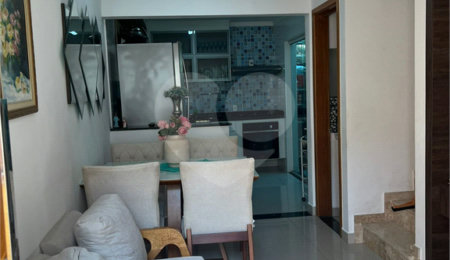 Casa à venda com 2 suítes no condomínio Independence, São Paulo - SP