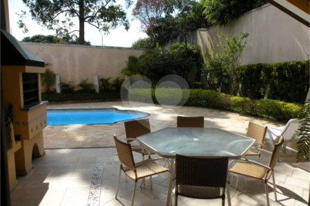 Casa à venda ou para alugar com 5 suítes em Parque dos Príncipes, São Paulo, SP