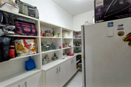 Sobrado à venda com 3 quartos, sendo 1 suíte, em Vila Gomes, São Paulo, SP