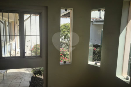 Casa à venda com 4 quartos, sendo 3 suítes,  no condomínio Chácara das Rosas, São Paulo - SP