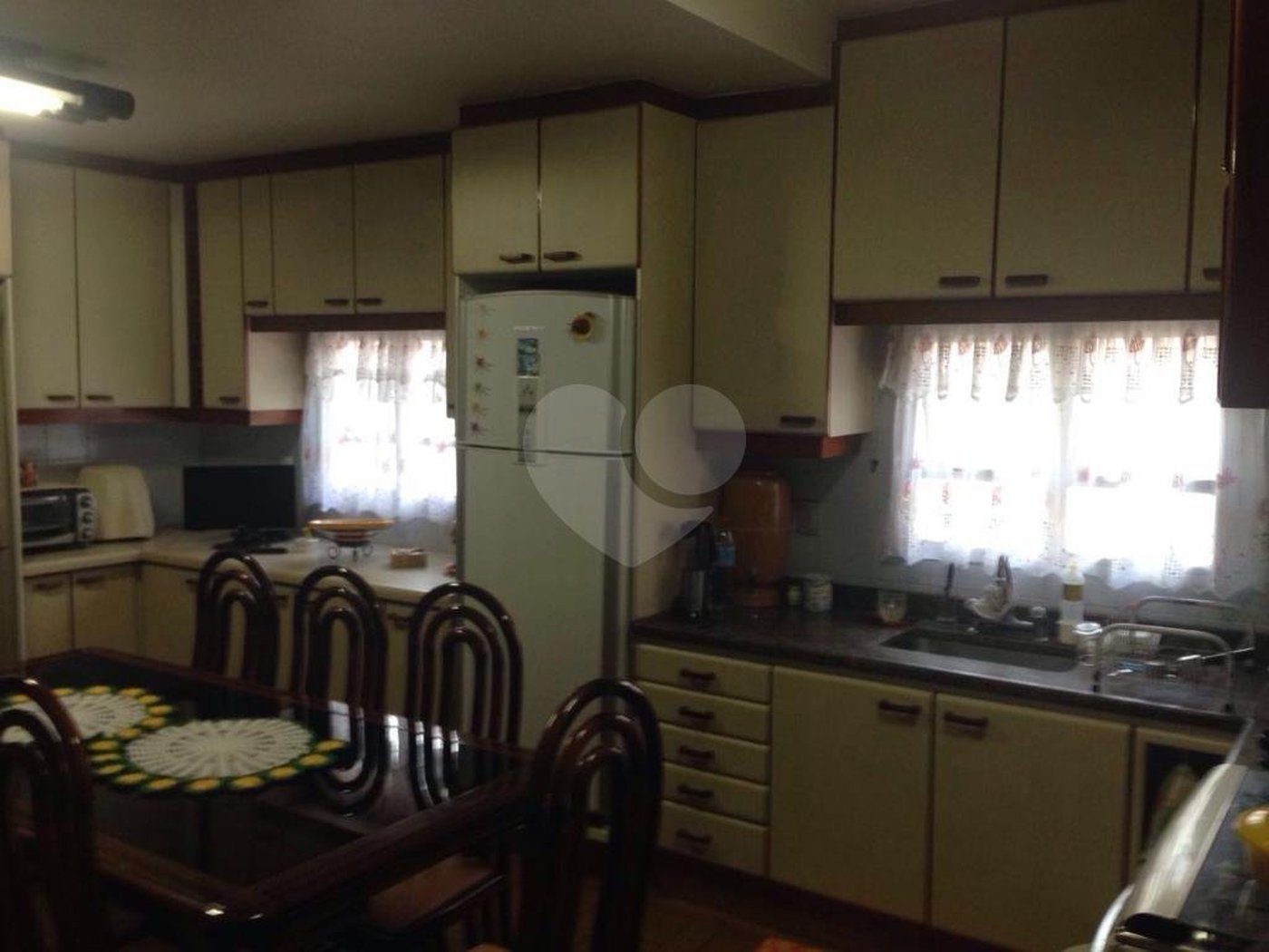 Sobrado à venda com 4 quartos, sendo 1 suíte,  em Jardim Aricanduva, São Paulo, SP