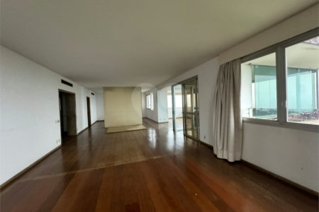 Apartamento à venda com 4 suítes em Jardim Marajoara, São Paulo, SP
