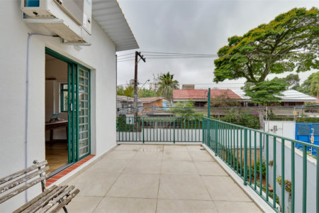Casa para alugar com 5 quartos, sendo 3 suítes,  em Chácara Monte Alegre, São Paulo, SP