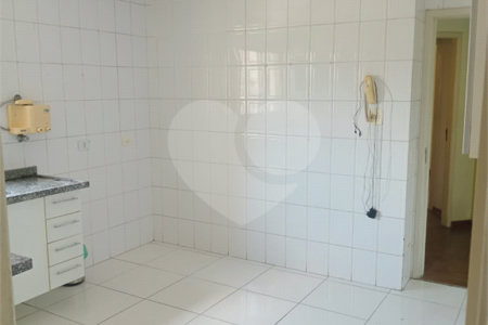Apartamento à venda com 3 quartos, sendo 1 suíte,  em Vila Suzana, São Paulo, SP