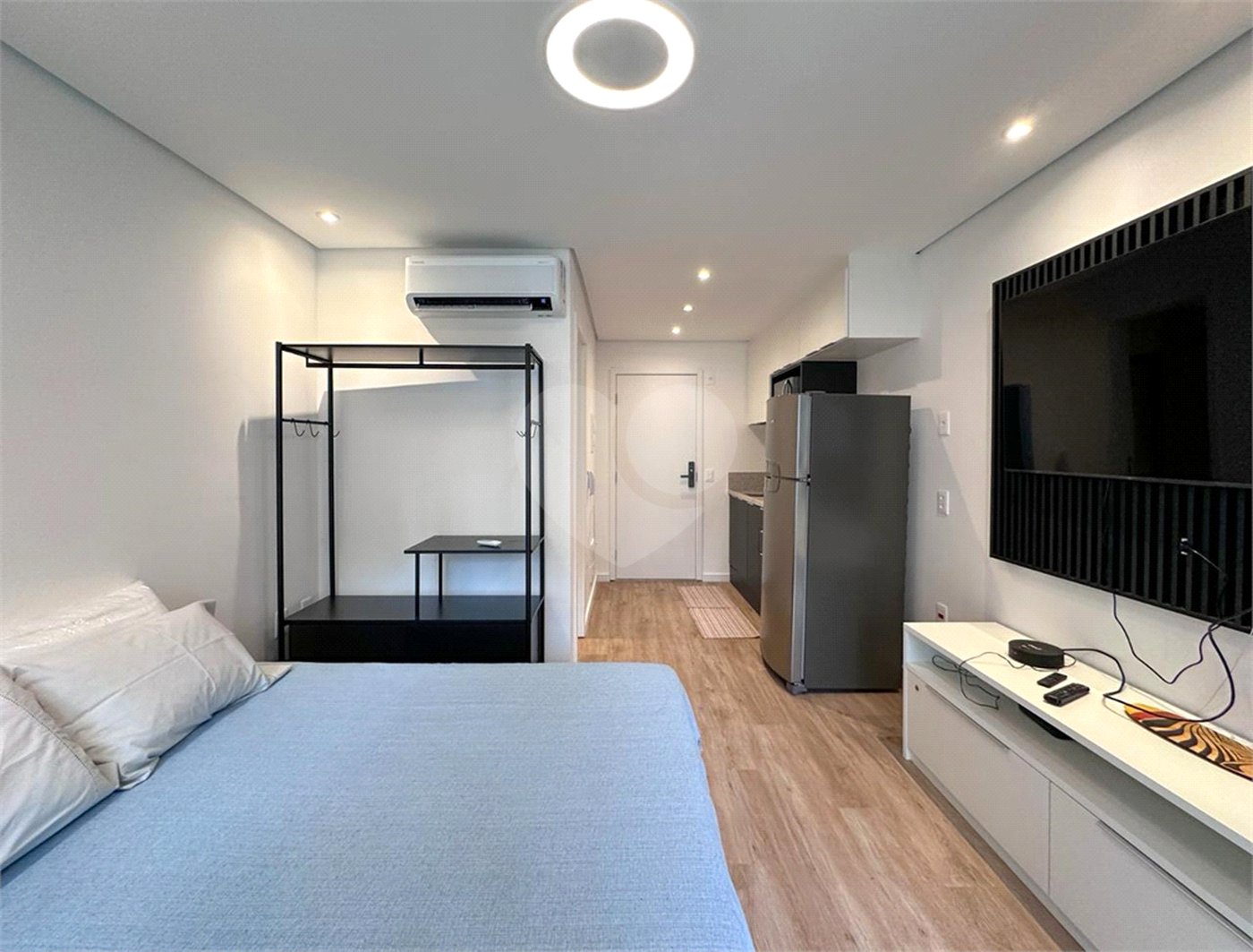 Apartamento à venda ou para alugar com 1 suíte em Campo Belo, São Paulo, SP