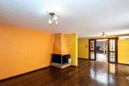 Casa à venda com 4 quartos, sendo 1 suíte, em Jardim Marajoara, São Paulo, SP