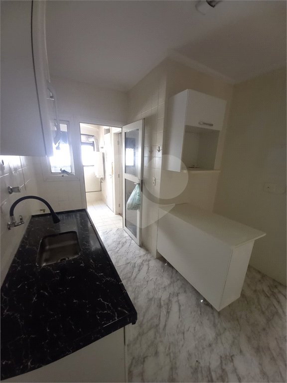 Apartamento à venda com 3 quartos, sendo 1 suíte,  em Vila Olímpia, São Paulo, SP