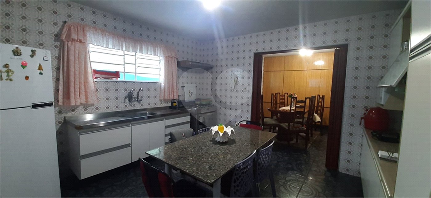 Sobrado à venda com 4 quartos em Santana, São Paulo, SP