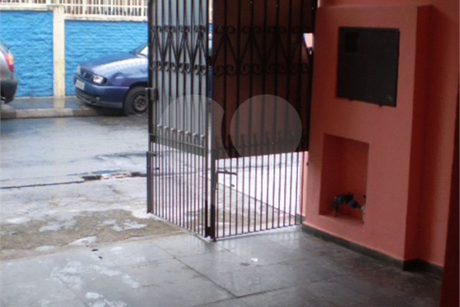 Casa à venda com 2 quartos no condomínio Travessa Salomão Régis Piza,17, São Paulo - SP