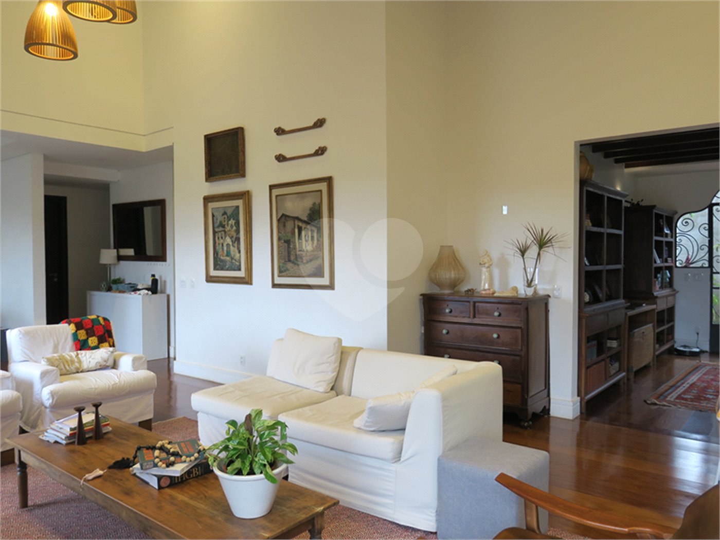 Sobrado à venda com 5 quartos, sendo 4 suítes,  em Jardim Panorama, São Paulo, SP