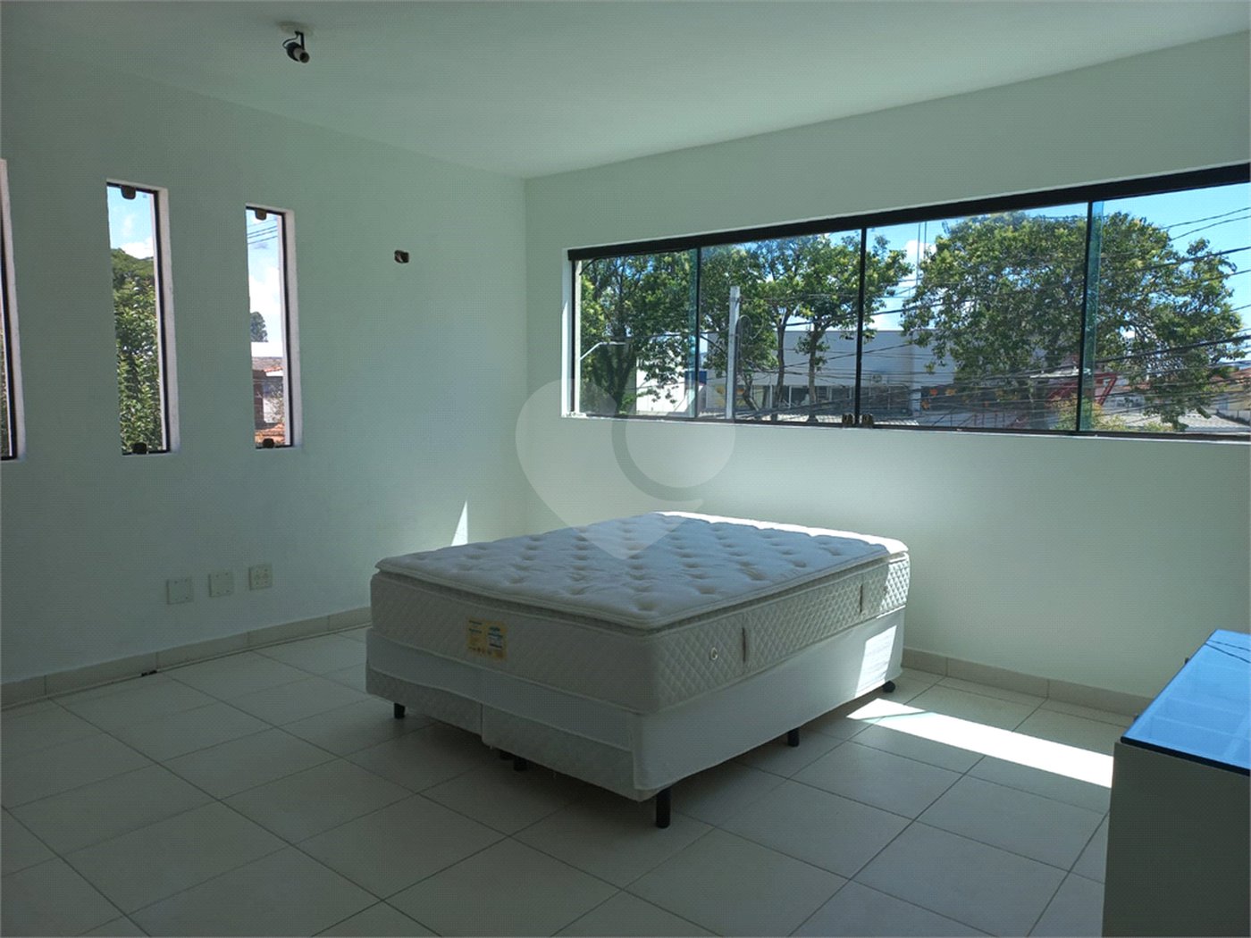 Sobrado à venda com 3 quartos, sendo 1 suíte,  em Vila Lageado, São Paulo, SP