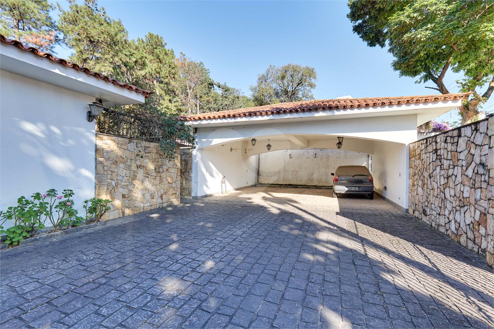 Casa de Vila à venda com 4 suítes em Granja Julieta, São Paulo, SP