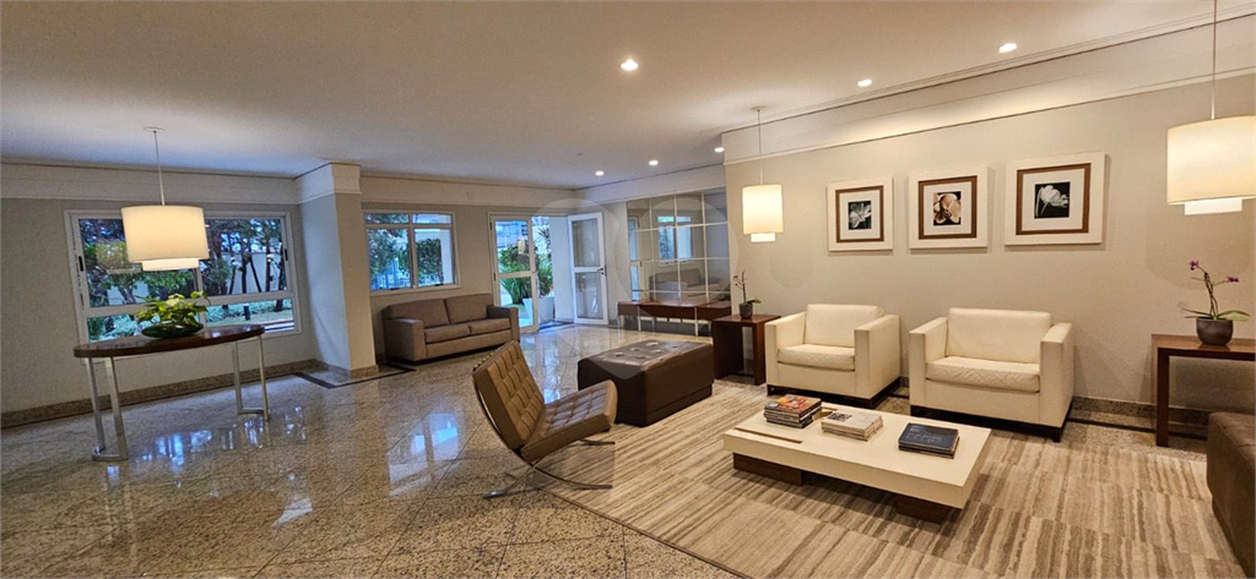 Apartamento à venda com 3 quartos, sendo 2 suítes, em Pinheiros, São Paulo, SP