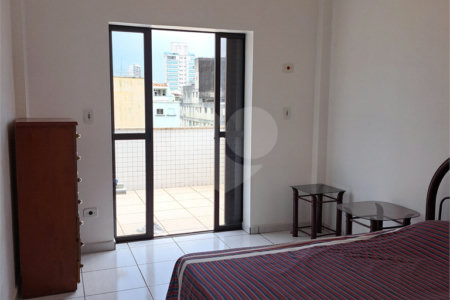 Cobertura à venda com 3 suítes em Enseada, Guarujá, SP