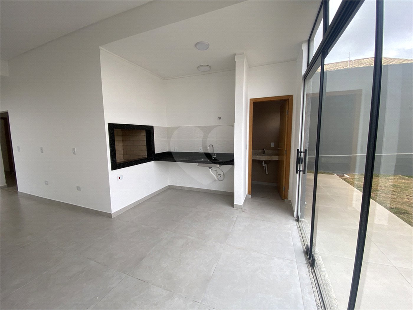 Casa à venda com 3 suítes em Jardim Estoril, Ponta Porã, MS